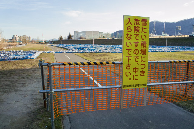 現地で見た実際の風景にできるだけ近くなるように仕上げた、地味なレタッチの例