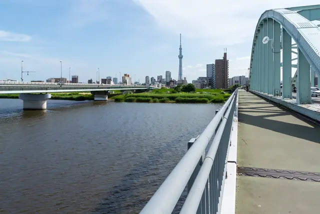 四ツ木橋と荒川とスカイツリー
